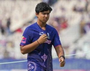 'Jyada gyaan mat do': 14-year-old Vaibhav Suryavanshi receives golden advice - Watch video