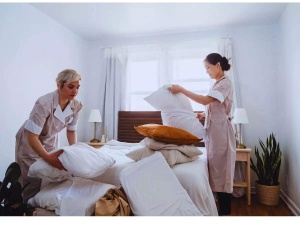 Decorative pillows in hotels: Why even touching them can invite disease