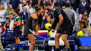Doubles specialists Errani-Vavassori upset Swiatek-Ruud to win US Open mixed crown