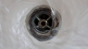 Clear a Clogged Sink with Boiling Water and Salt: A DIY Home Remedy
