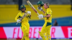 Australia Overcomes Pakistan Thanks to Mooney's Century and Garth's Bowling Prowess