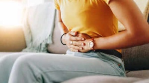 Wake Up Without the Bulge: Expert Tips to Banish Morning Bloating, Identify Causes & Best Foods to Eat