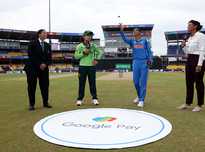 Women's World Cup: India and Pakistan Captains Forego Handshake Amidst Ongoing Tensions