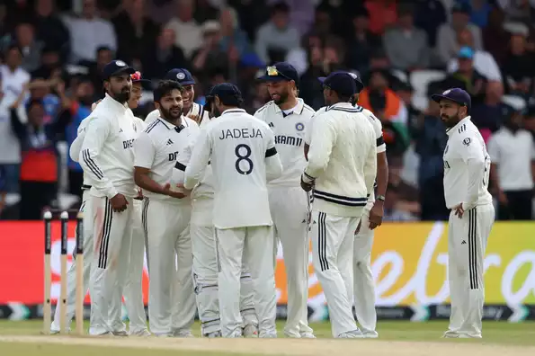Missed catches hurt India in the crucial Test match.